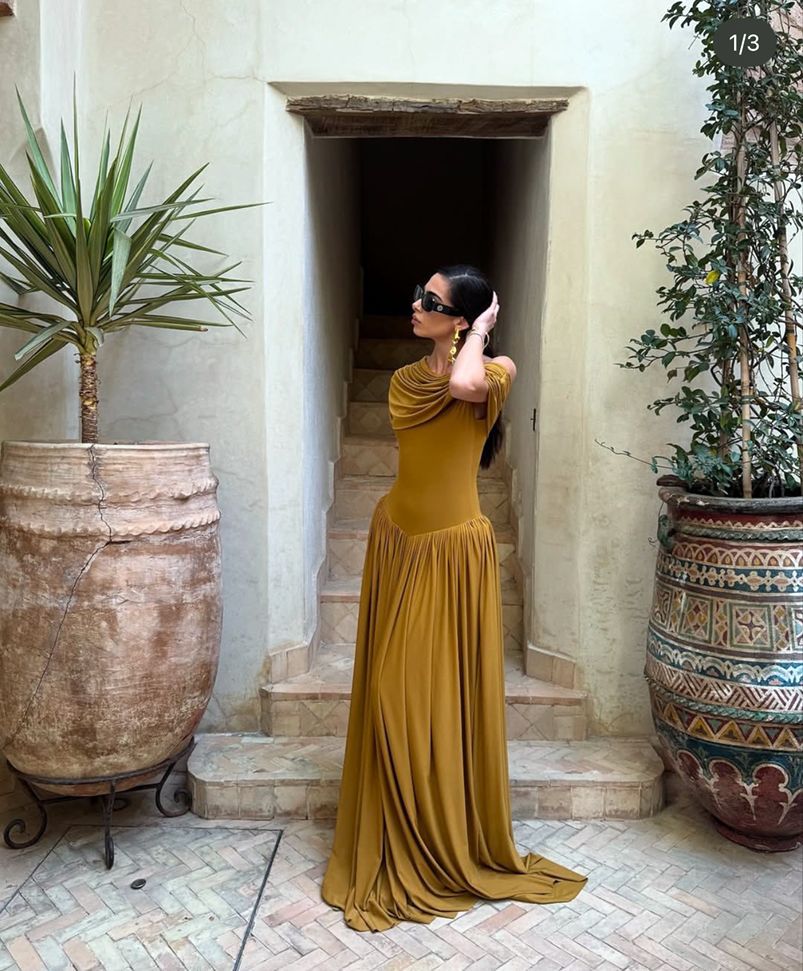 Luxury Off Shoulder Waist Slimming Dress